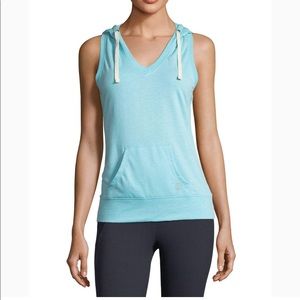 The balance collection hooded tank. Size L.